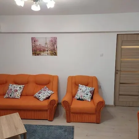 Apartament Situat In Centrul Vechi Al Constantei *